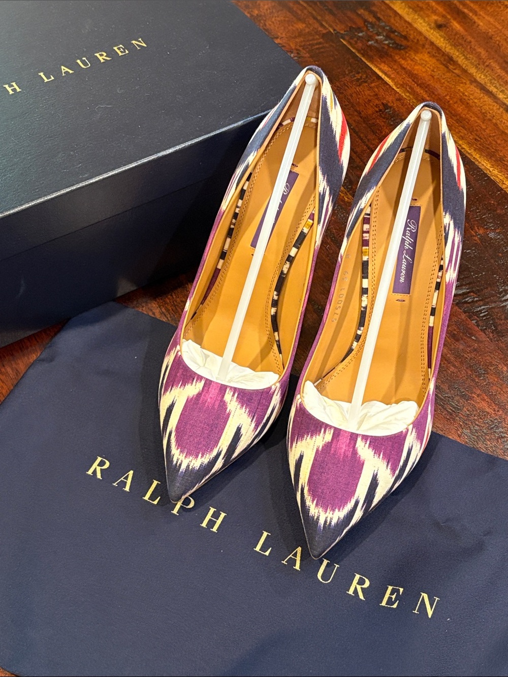 Ralph Lauren Collection Celia Purple Geo Ikat Print Silk Pumps Heels size 39 NEW